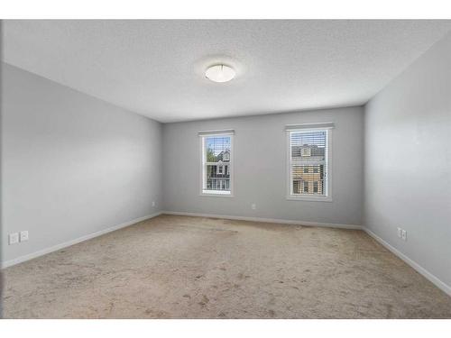 520 Mckenzie Towne Close Se, Calgary, AB - Indoor Photo Showing Other Room