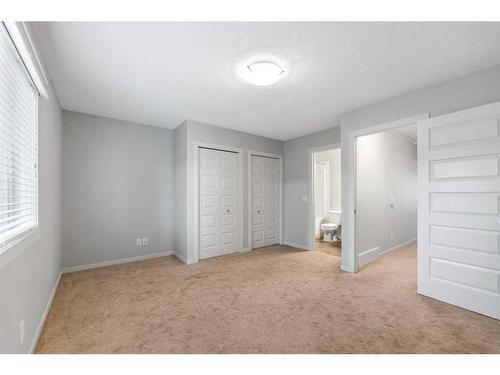 520 Mckenzie Towne Close Se, Calgary, AB - Indoor Photo Showing Other Room