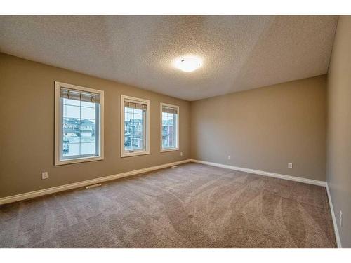 104 Sherwood Square Nw, Calgary, AB - Indoor Photo Showing Other Room