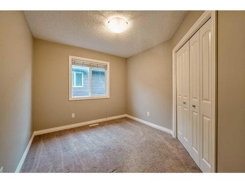 104 Sherwood Square Nw, Calgary, AB - Indoor Photo Showing Other Room