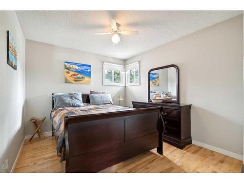 364 Silvergrove Place Nw, Calgary, AB - Indoor Photo Showing Bedroom