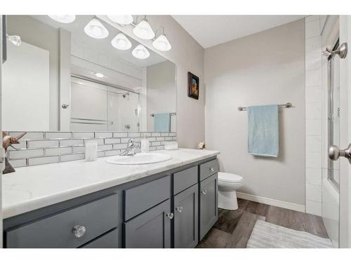 364 Silvergrove Place Nw, Calgary, AB - Indoor Photo Showing Bathroom