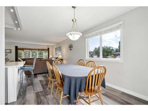 364 Silvergrove Place Nw, Calgary, AB - Indoor Photo Showing Dining Room