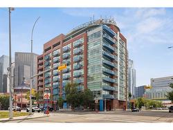 808-205 Riverfront Avenue SW Calgary, AB T2P 5K4