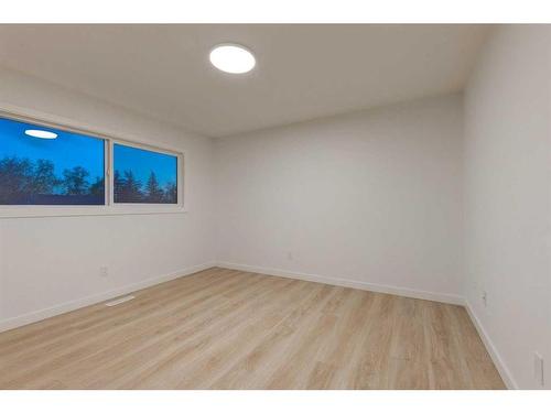 151 Midglen Place Se, Calgary, AB - Indoor Photo Showing Other Room