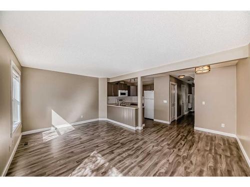 53 Eversyde Court Sw, Calgary, AB - Indoor