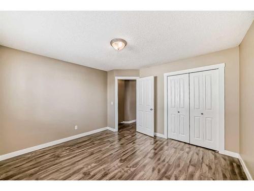 53 Eversyde Court Sw, Calgary, AB - Indoor Photo Showing Other Room