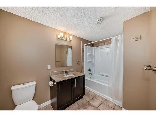 10816 Shamrock Place Sw, Calgary, AB - Indoor Photo Showing Bathroom