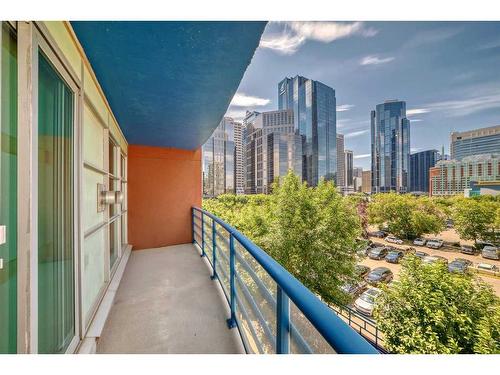 401-205 Riverfront Avenue Sw, Calgary, AB - Outdoor With Balcony