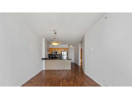 1210-325 3 Street Se, Calgary, AB - Indoor