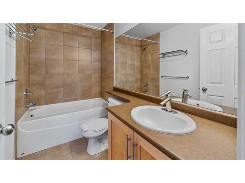 1210-325 3 Street Se, Calgary, AB - Indoor Photo Showing Bathroom