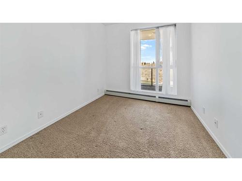 1210-325 3 Street Se, Calgary, AB - Indoor Photo Showing Other Room