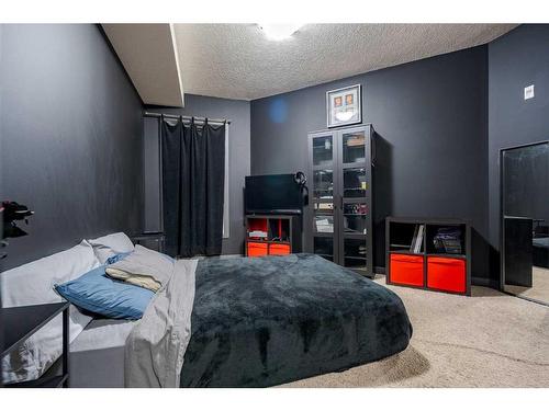 109-15304 Bannister Road Se, Calgary, AB - Indoor Photo Showing Bedroom