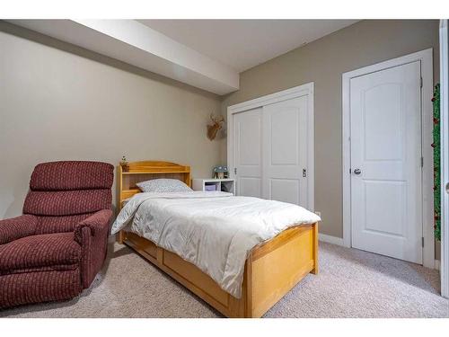 109-15304 Bannister Road Se, Calgary, AB - Indoor Photo Showing Bedroom