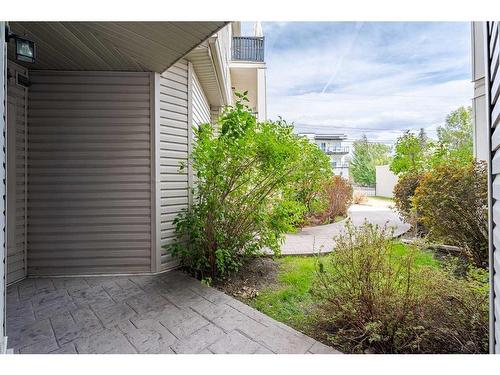 109-15304 Bannister Road Se, Calgary, AB - Outdoor With Exterior