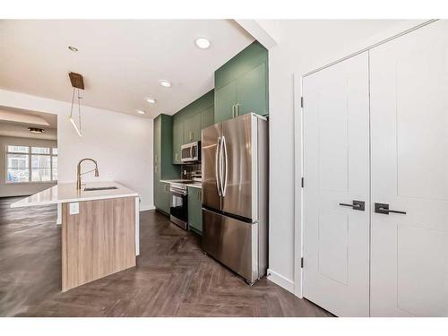 41 Cobbleridge Place, Airdrie, AB - Indoor Photo Showing Kitchen