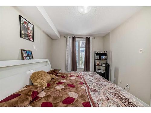 1215-333 Taravista Drive Ne, Calgary, AB - Indoor Photo Showing Bedroom