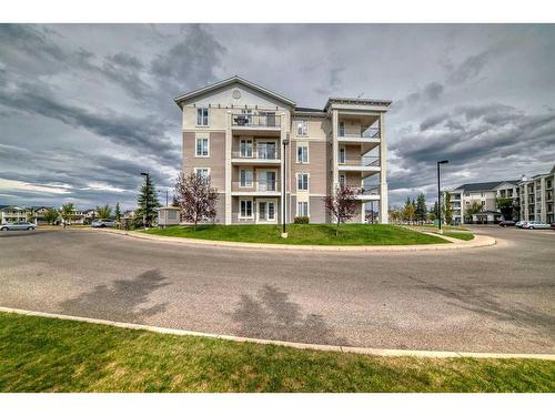 1215-333 Taravista Drive Ne, Calgary, AB - Outdoor With Facade