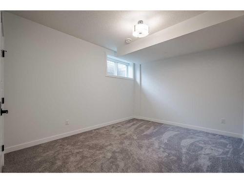 3209 16 Street Sw, Calgary, AB - Indoor Photo Showing Other Room