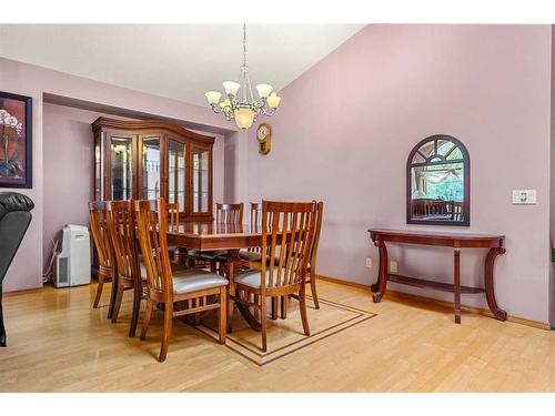 105 Coral Shores Bay Ne, Calgary, AB - Indoor Photo Showing Dining Room