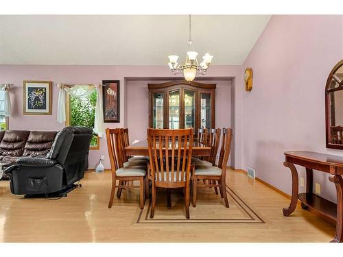 105 Coral Shores Bay Ne, Calgary, AB - Indoor Photo Showing Dining Room