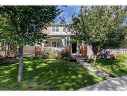 4407 Quentin Court SW Calgary, AB T2T 6B8