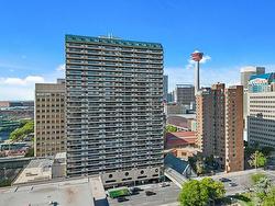 2305-221 6 Avenue SE Calgary, AB T2G 4Z9