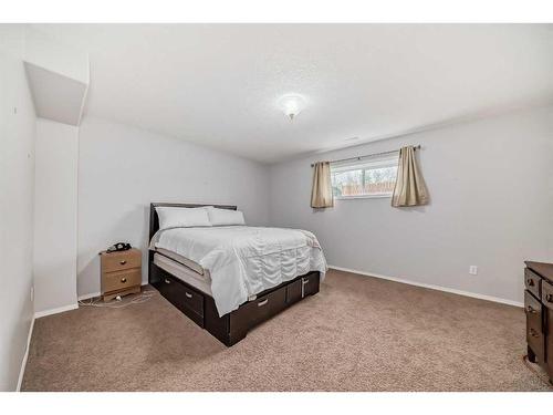 932 Heritage Estates Drive, Acme, AB - Indoor Photo Showing Bedroom