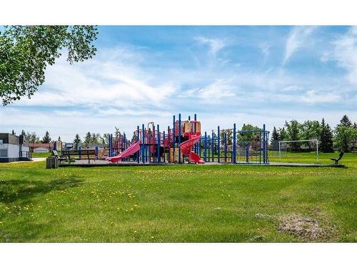 2408 56 Street Ne, Calgary, AB - Outdoor With View