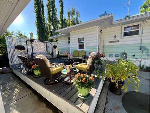 126 4 Avenue Se, High River, AB - Outdoor With Deck Patio Veranda With Exterior