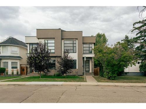 916 22 Avenue Nw, Calgary, AB - Outdoor With Facade