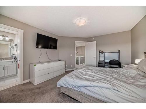 14680 1 Street Ne, Calgary, AB - Indoor Photo Showing Bedroom