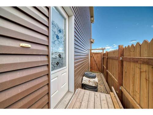 14680 1 Street Ne, Calgary, AB - Outdoor