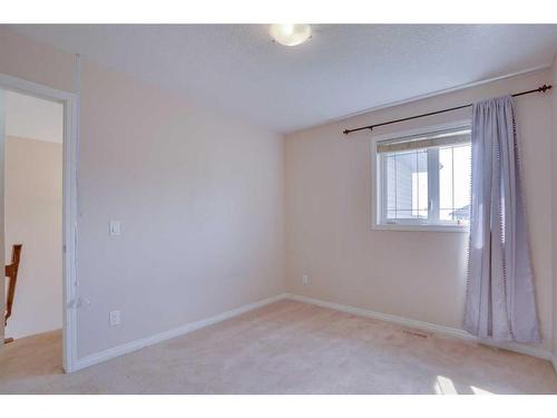 446 Sherwood Place Nw, Calgary, AB - Indoor Photo Showing Other Room