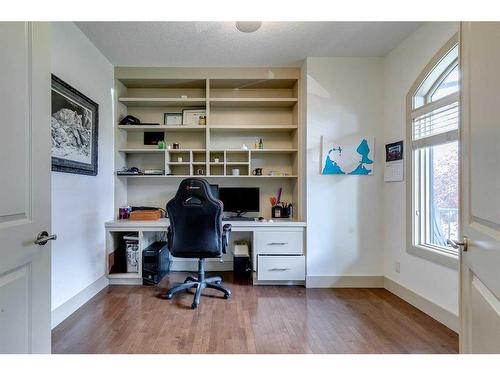 119 Wentworth Hill Sw, Calgary, AB - Indoor Photo Showing Office