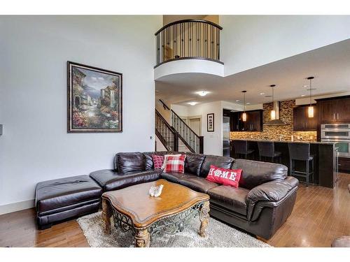 119 Wentworth Hill Sw, Calgary, AB - Indoor Photo Showing Living Room