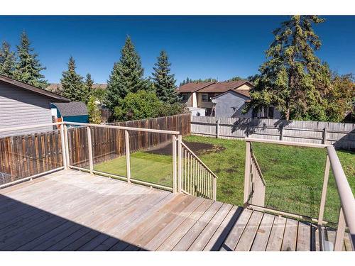 205-200 Southridge Place, Didsbury, AB - Outdoor With Deck Patio Veranda With Exterior