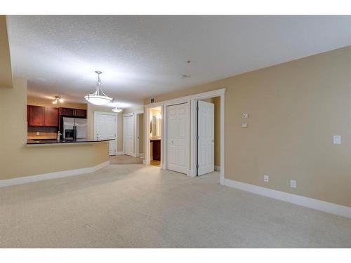 315-500 Rocky Vista Gardens Nw, Calgary, AB - Indoor