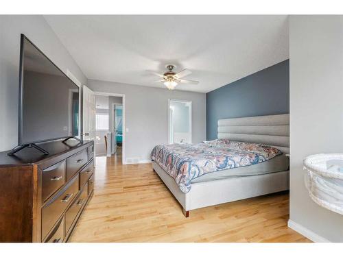 70 Mt Brewster Circle Se, Calgary, AB - Indoor Photo Showing Bedroom