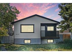 4415 Marlborough Drive NE Calgary, AB T2A 2Z4