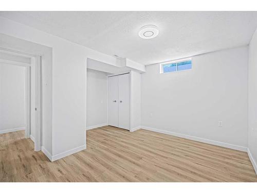 4415 Marlborough Drive Ne, Calgary, AB - Indoor Photo Showing Other Room