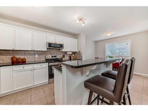 161 Silverado Range View, Calgary, AB - Indoor Photo Showing Kitchen