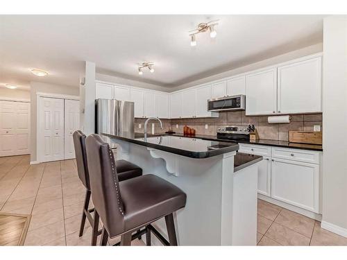 161 Silverado Range View, Calgary, AB - Indoor Photo Showing Kitchen With Upgraded Kitchen