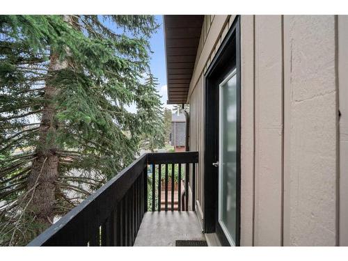 1-1760 8 Avenue Nw, Calgary, AB - Outdoor With Exterior