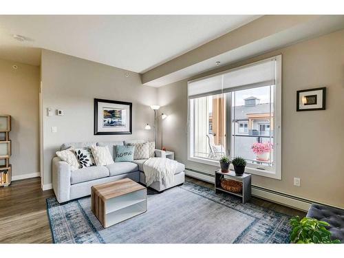 408-150 Auburn Meadows Manor Se, Calgary, AB - Indoor Photo Showing Living Room