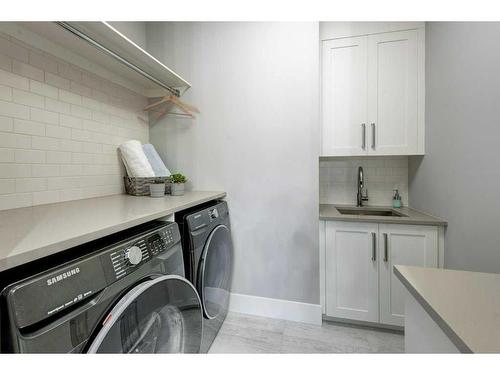 1920 10A Street Sw, Calgary, AB - Indoor Photo Showing Laundry Room