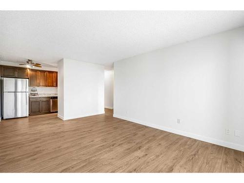 406-635 56 Avenue Sw, Calgary, AB - Indoor