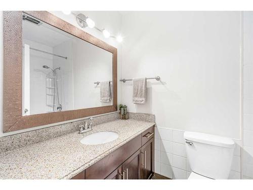 406-635 56 Avenue Sw, Calgary, AB - Indoor Photo Showing Bathroom