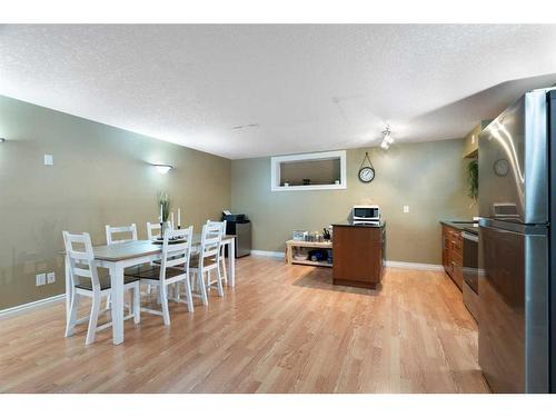 1413 Kings Heights Boulevard Se, Airdrie, AB - Indoor Photo Showing Dining Room