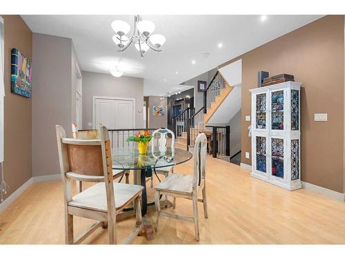 2620 2 Street Nw, Calgary, AB - Indoor Photo Showing Dining Room